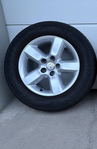 1 db Toyota 5x114.3 16" alufelni téli gumival olcsón