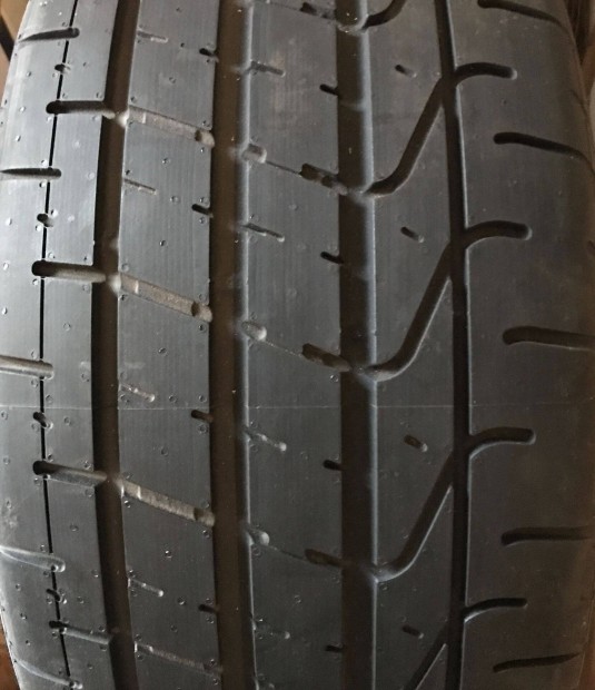 1 db Új Pirelli P Zero Corsa Asimmetrico2 - 245/35 ZR19 93Y