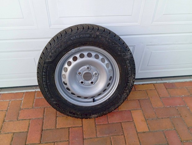 1 db VW T5 - T6 16" acélfelni,Semperit 95%-os téli gumival