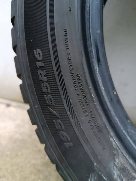 1 db. Laufenn I Fit 195/55R16 tli gumi