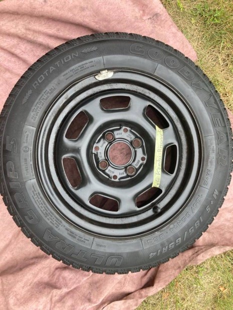 1 db. ptkerk Skoda 4x100 Good Year 185/65 R14