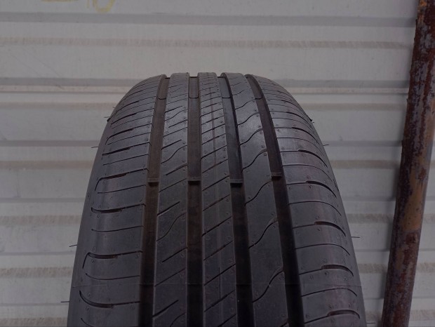 1 db �j dem� Goodyear Efficientgrip Performance 2 215/55 R17 98W XL