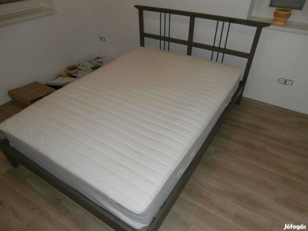 1 éves Ikeás 140x200-as komplett ágy 200.000Ft-ért ujpesten eladó! Érd