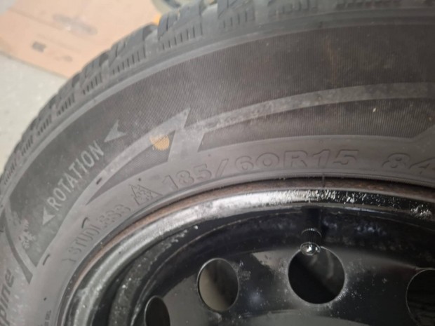 1 szett 15" Sailun tligumi gyri Toyota Yaris aclfelnin