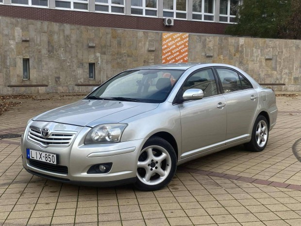 1 tulajdonostl jszer toyota avensis 2.0d
