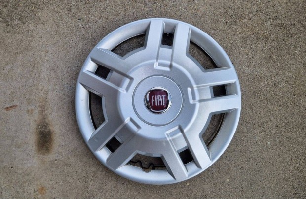 1db 15" Fiat gyári dísztárcsa