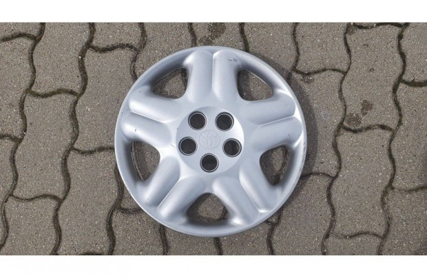 1db 15" Toyota gyári dísztárcsa