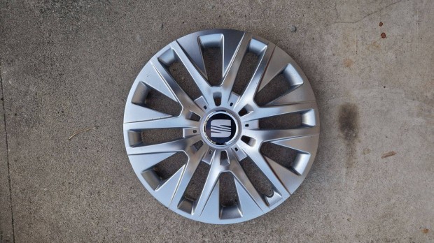 1db 16" Seat emblms utngyrtott dsztrcsa