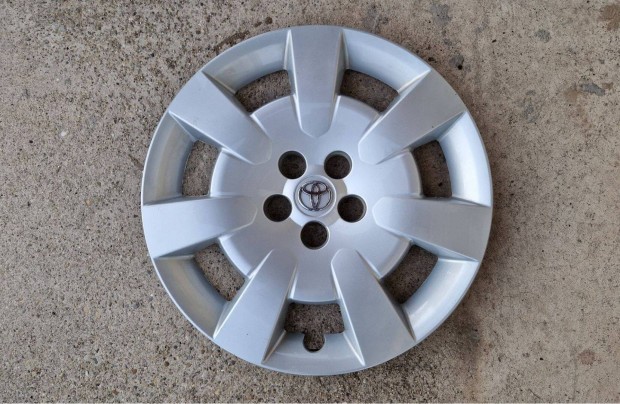 1db 16" Toyota gyri dsztrcsa