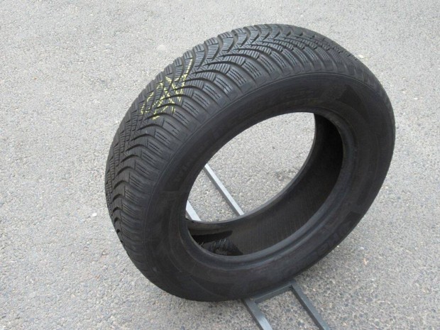 1db 195/65R15 Hankook Winter RS2 téli gumi 15" pót kerék téligumi