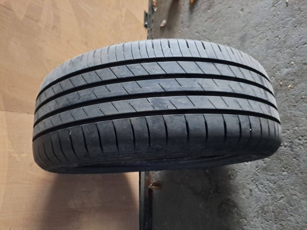 1db 215/50 R17 Goodyear Efficientgrip Performance Nyri gumi elad!!!