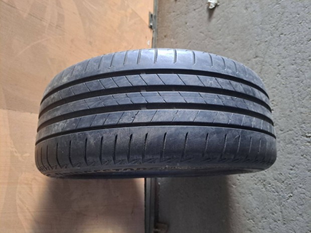 1db 225/45 R17 Bridgestone Turanza T005 Ny�ri gumi elad�!! (DOT2022)