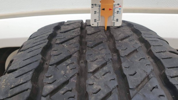 1db 235/60 R17 Nexen Roadian HT M+S SUV gumi abroncs
