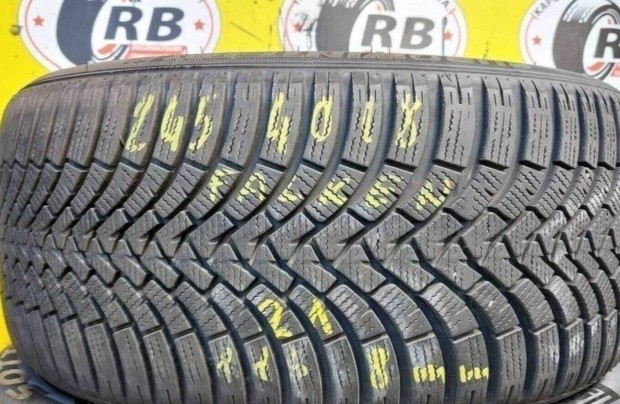 1db 245/40 r18 Falken Eurowinter hs01 téli 2021 8mm 30 000 Ft