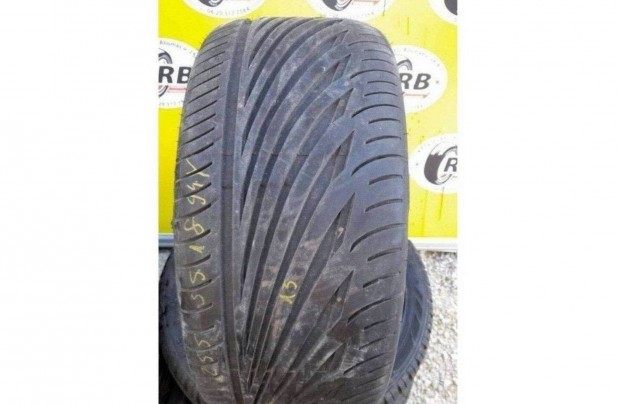 1db 255/35 r18 vredestein 2013 6mm 15 000 Ft