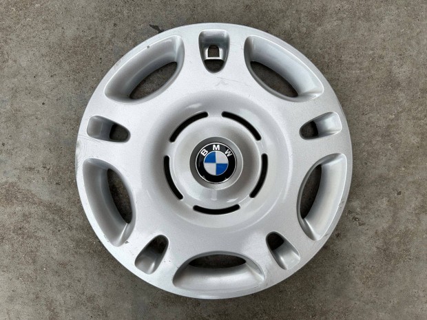 1db Bmw 15-ös gyári disztárcsa eladó!