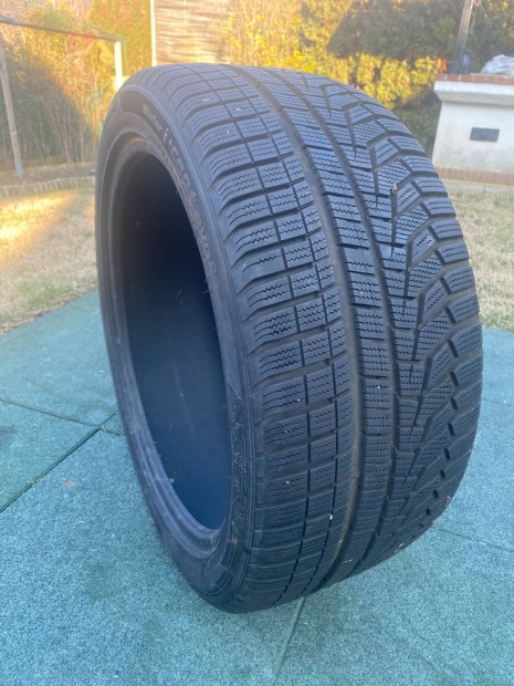 1db Hankook tli gumi, 7mm, 255/40 R19