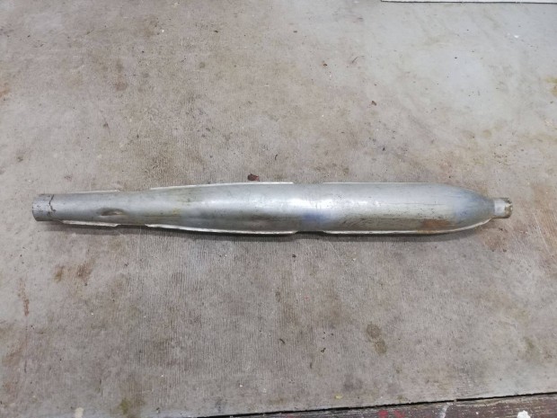 1db Pannnia motorkerkpr kipufog elvihet