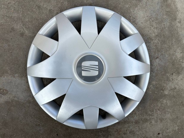 1db Seat 15-s disztrcsa elad!