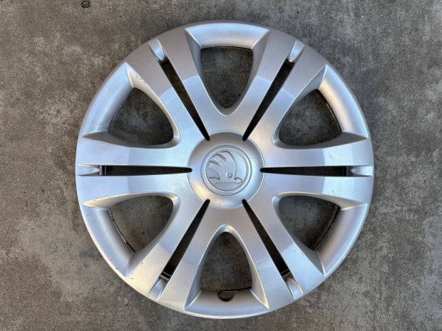 1db Skoda 15-ös disztárcsa eladó!