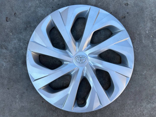 1db Toyota 16-os gyri disztrcsa!