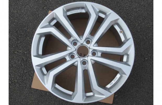 1db j Dezent TA Silver 18" alufelni 5x114.3 felni Kia Hyundai Mazda