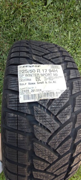 1db Új Téli Dunlop 225/50 R17 gumi