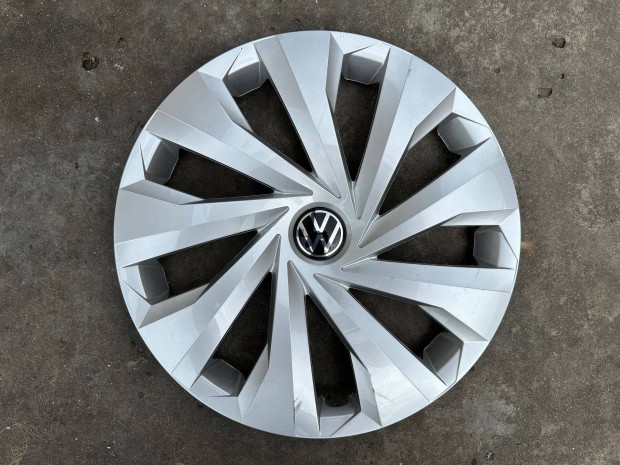 1db Volkswagen 15-ös gyári disztárcsa!