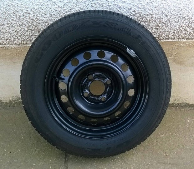 1db j 14-es 4x100 Renault lemezfelni 175/65R14 nyri gumival elad