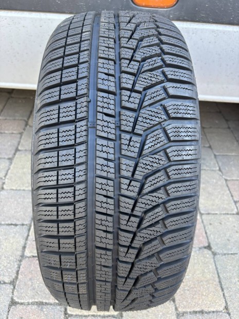 1db új 215/40 r17 215/40r17 Hankook Ventus Icept evo2 téli gumi