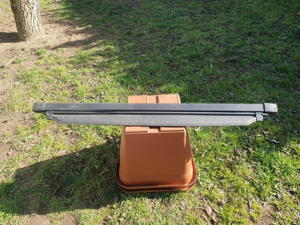 2001-2008 JEEP Cherokee KJ csomagtér takaró roló