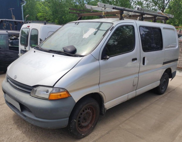 2001 Toyota Hiace 2.5 diesel, manulis bonts - rbottyn