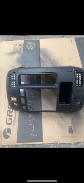 2002 �vj tol Toyota DNa 100 150 t�pusokhoz alktreszek