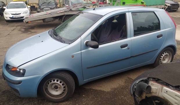 2002 Fiat Punto II 1.2 benzin, 5 fokozat manulis - Bonts