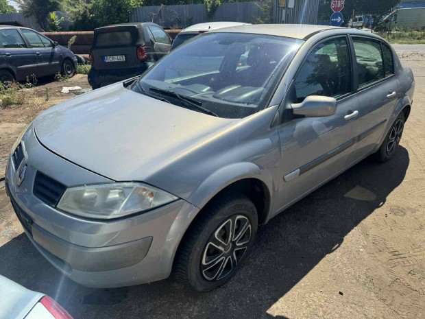 2003 Renault Mégane 1.6 -K4MT- bontott alkatrészek