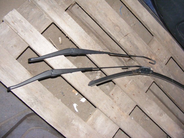 2003-as Fiat Stilo Első Ablaktörlő Karok