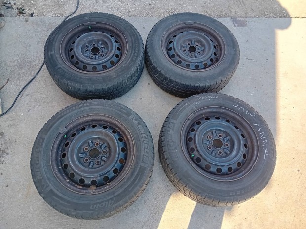 2003-as Toyota avensis 15 colos felni garnitúra 5x100