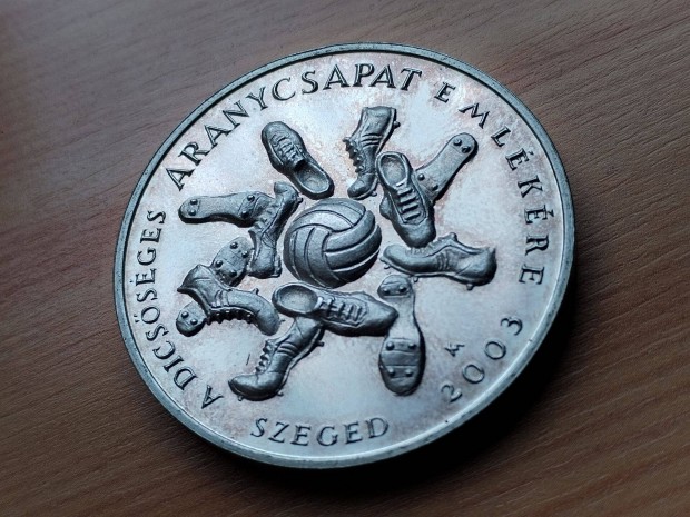 2003-as "Aranycsapat" emlékére ezüstözött emlékérem ritka db