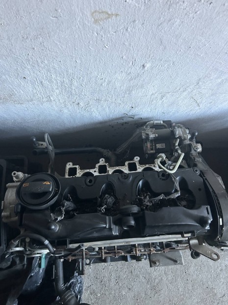 2004-2014-ig Volkswagen Caddy -Touran alkatrészek Eladó
