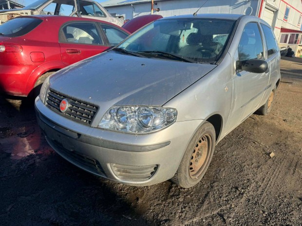 2004 Fiat Punto 1.2 -188A4000- bontott alkatr�szek