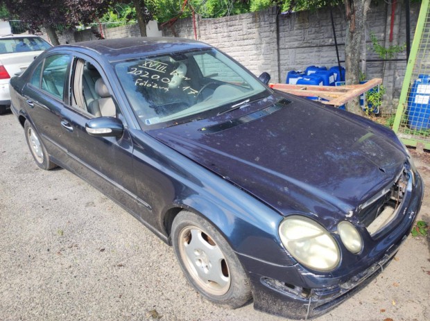 2004 Mercedes W211 E220 CDi, automata - Bontás - Őrbottyán