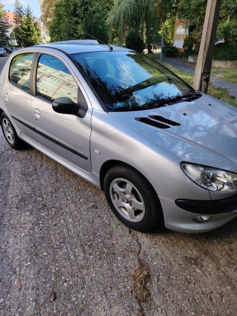 2004 Peugeot 206