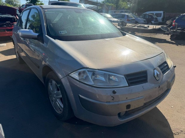 2004 Renault Mégane II 1.5 dCi -K9KF- bontott alkatrészek