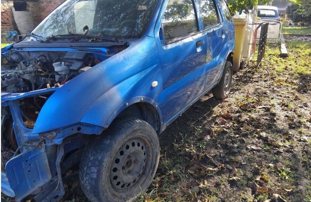 2004 Suzuki Ignis megmaradt alkatrsze