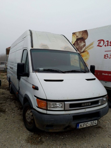 2004 -es Iveco daily első laprugó