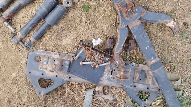 2004 -es Iveco daily első laprugó