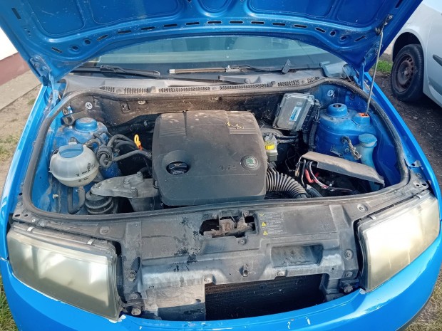 2004-es skoda fabia 1.2b awy motorkód. komplett motor