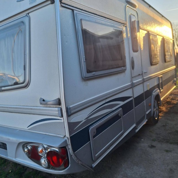2005 Fend 5,80 m lak�kocsi telep�t�sre j� �llapotban elad� !