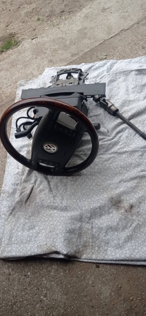 2005 Volkswagen Touareg 7L kormny 