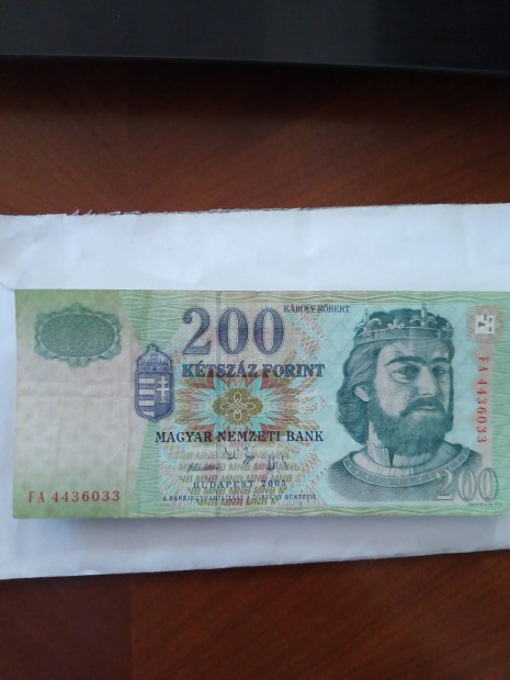 2005 bankjegy 200 forint 